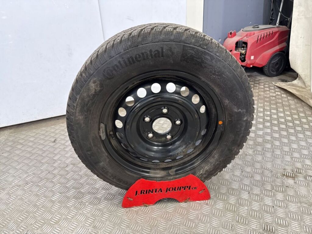 Kia Ceed 2023 Punainen