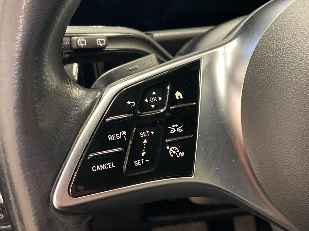 Mercedes-Benz B 2023 Musta