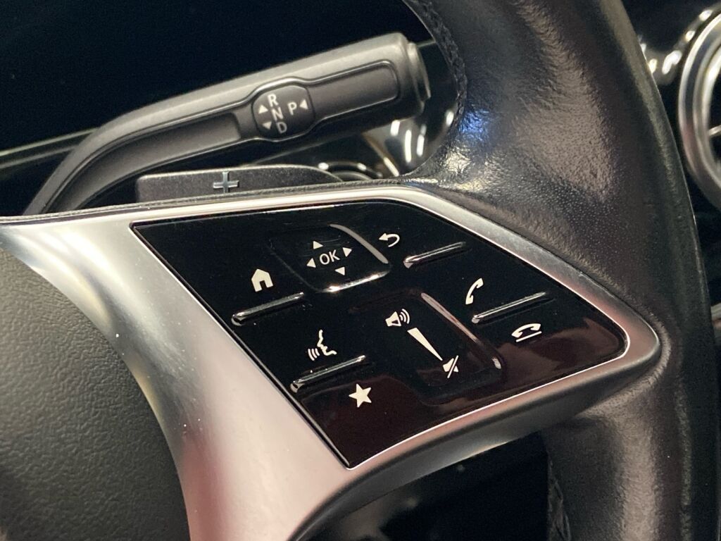 Mercedes-Benz B 2023 Musta