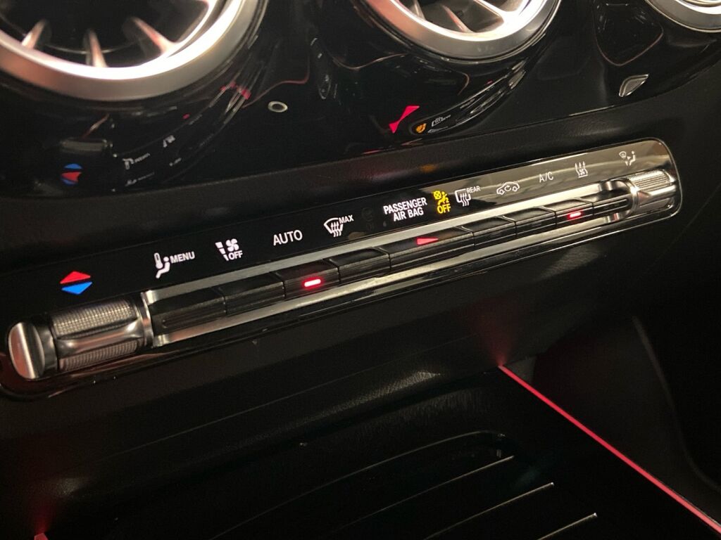 Mercedes-Benz B 2023 Musta