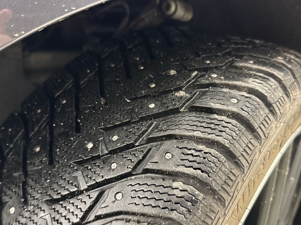 Tesla Model 3 2023 Harmaa