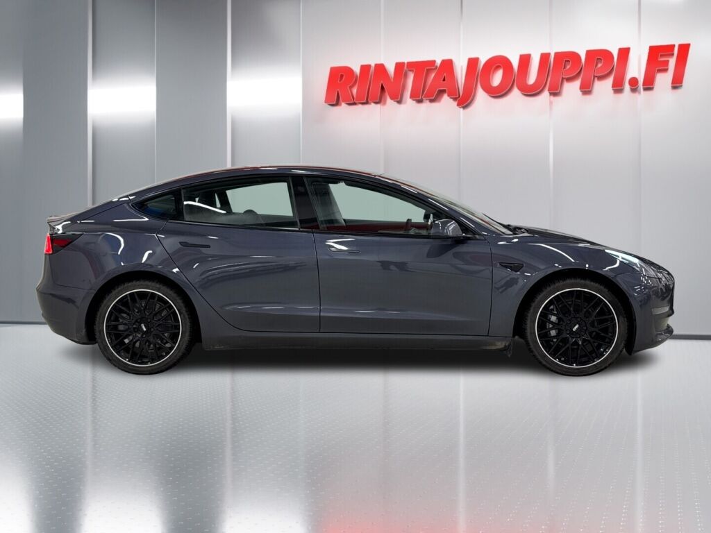 Tesla Model 3 2023 Harmaa