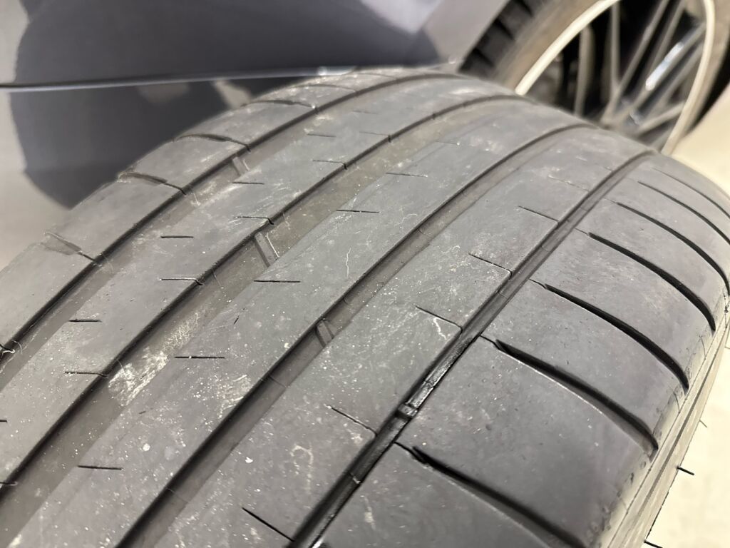 Tesla Model 3 2023 Harmaa