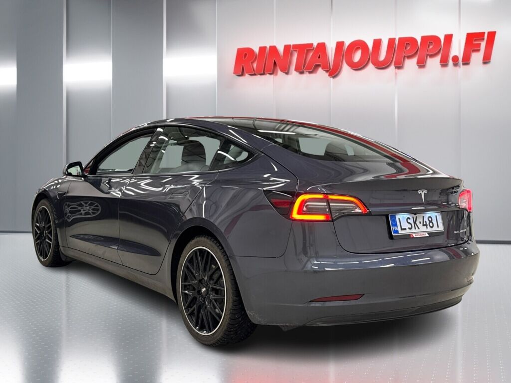 Tesla Model 3 2023 Harmaa