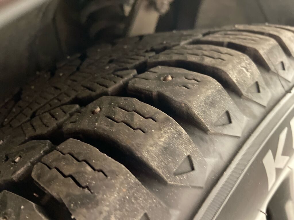 Volvo V60 2019 Musta