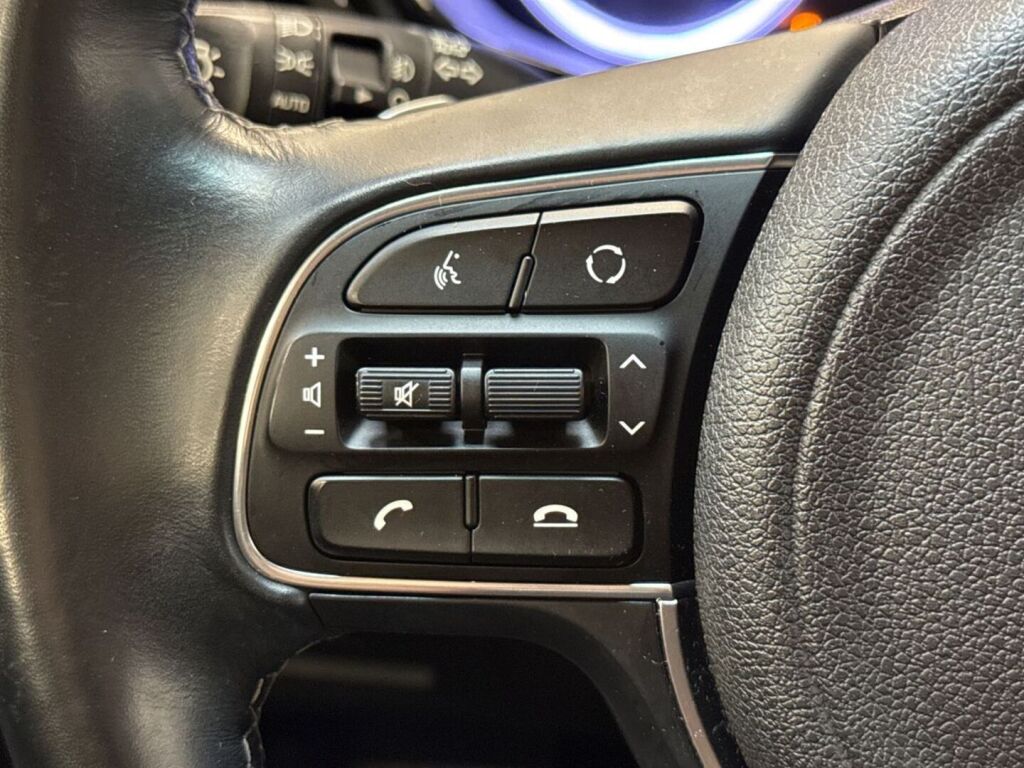 Kia Niro plug-in 2020 Valkoinen