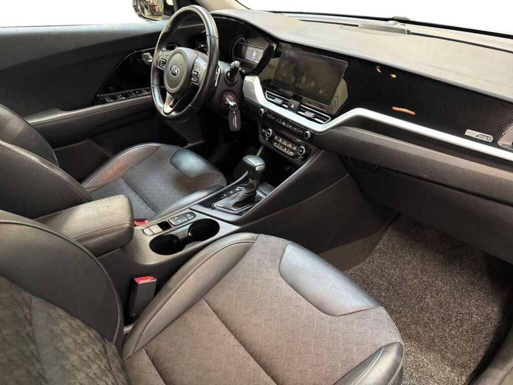 Kia Niro plug-in 2020 Valkoinen