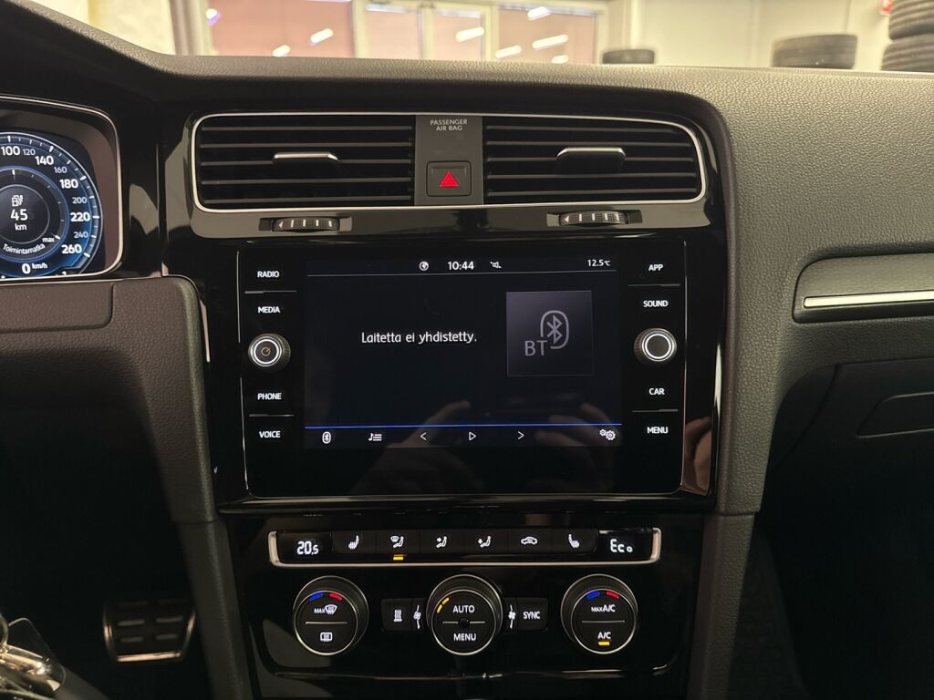 Volkswagen Golf 2020 Harmaa