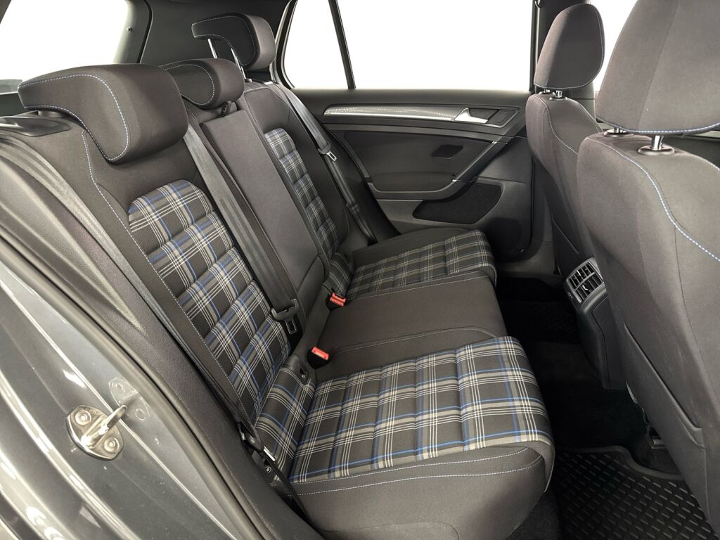 Volkswagen Golf 2020 Harmaa