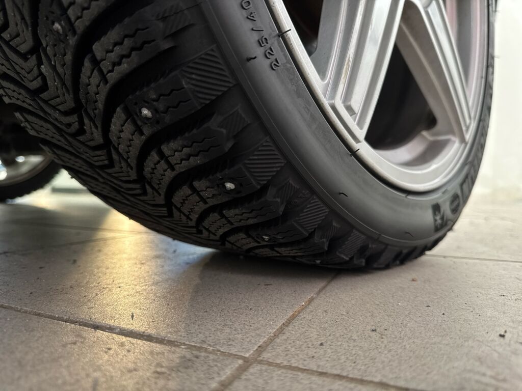 Volkswagen Golf 2020 Harmaa