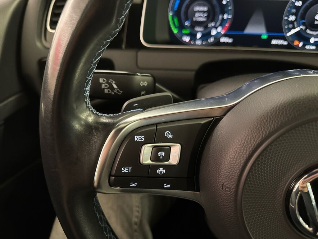 Volkswagen Golf 2020 Harmaa