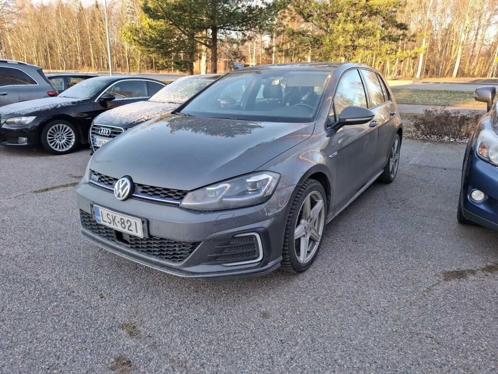Volkswagen Golf 2020 Harmaa