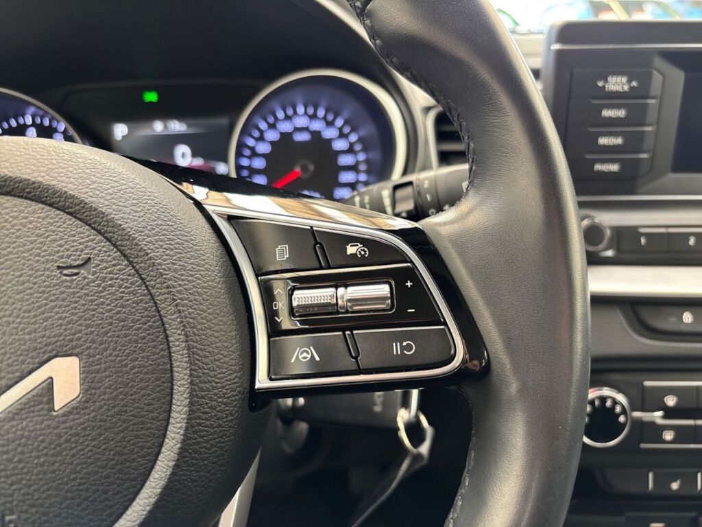 Kia Ceed 2023 Valkoinen