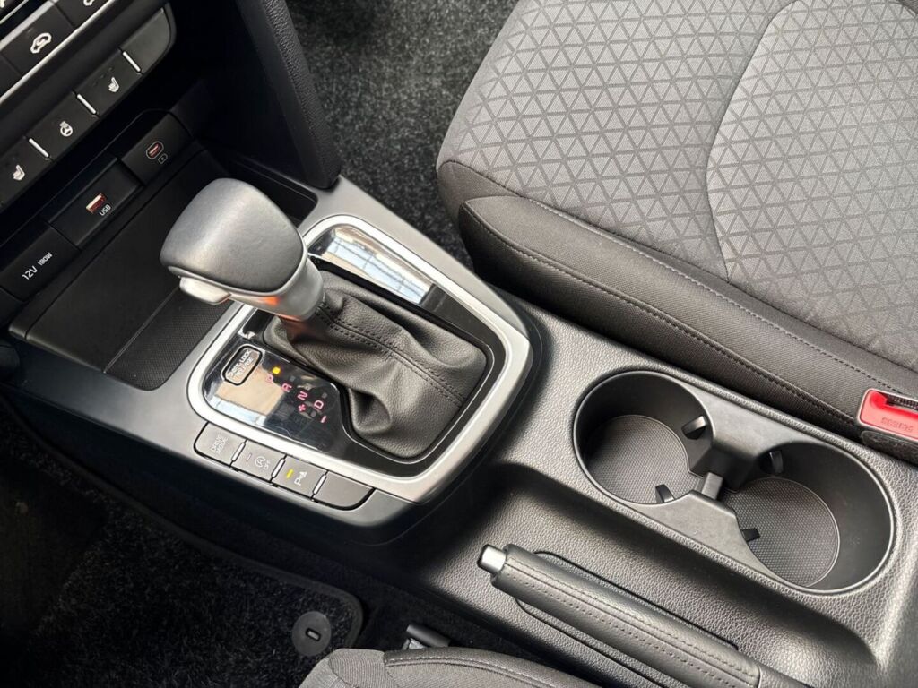 Kia Ceed 2023 Valkoinen
