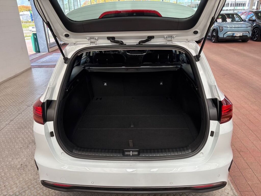 Kia Ceed 2023 Valkoinen