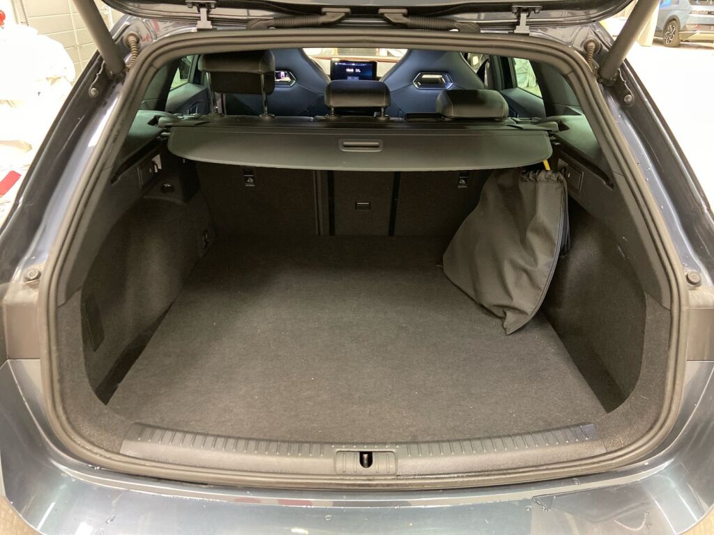 Cupra Leon Sportstourer 2021 Harmaa