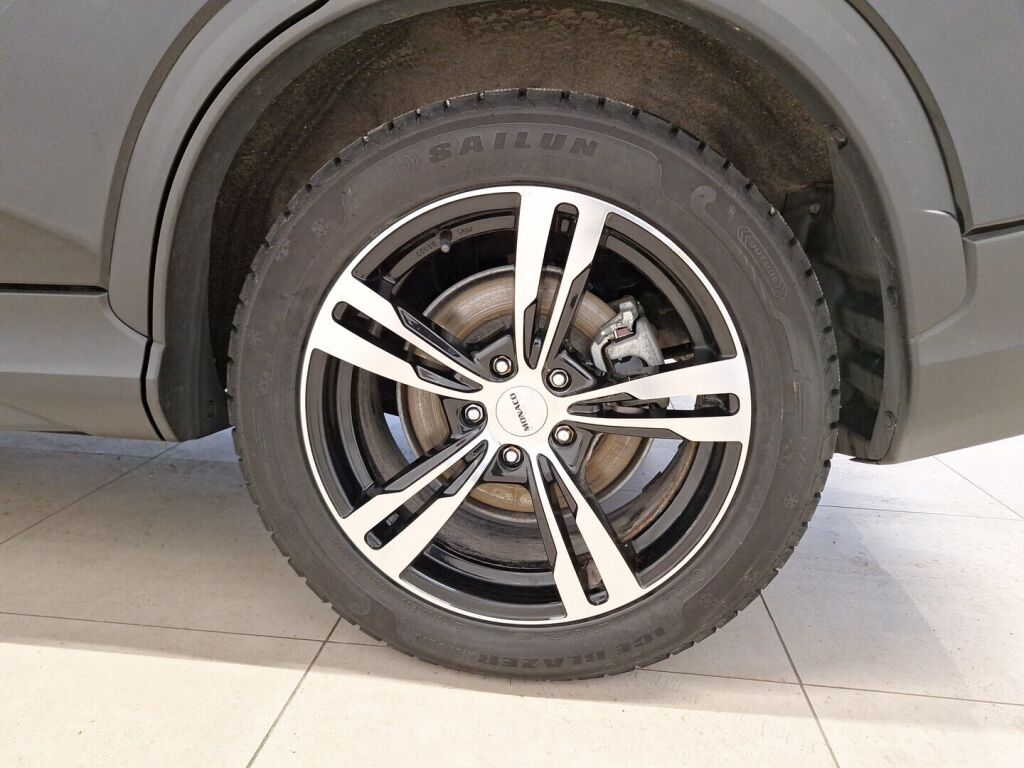 Mitsubishi Eclipse Cross 2022 Musta