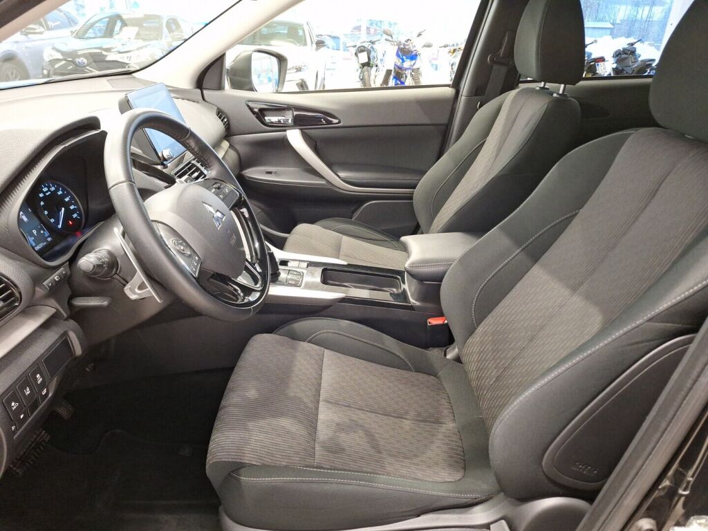 Mitsubishi Eclipse Cross 2022 Musta