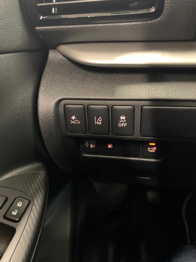 Mitsubishi Eclipse Cross 2022 Musta