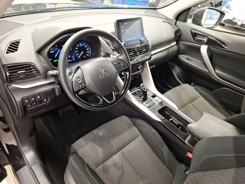 Mitsubishi Eclipse Cross 2022 Musta