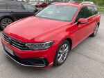 Volkswagen Passat 2021 Punainen
