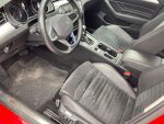 Volkswagen Passat 2021 Punainen