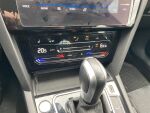Volkswagen Passat 2021 Punainen