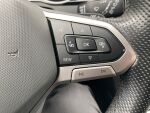 Volkswagen Passat 2021 Punainen