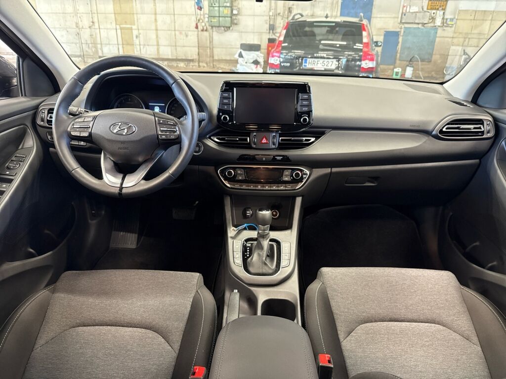 Hyundai i30 Wagon 2024 Musta