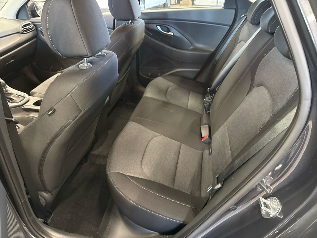 Hyundai i30 Wagon 2024 Musta