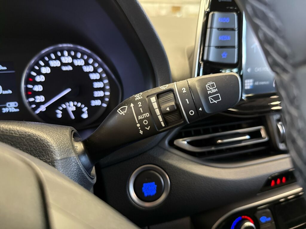 Hyundai i30 Wagon 2024 Musta