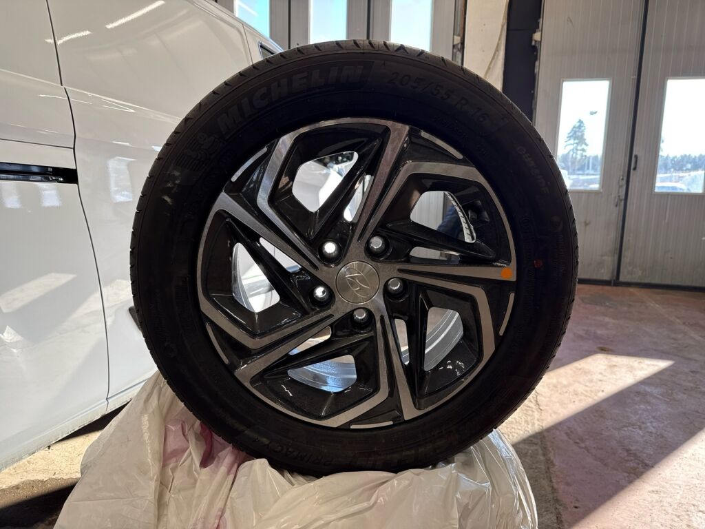 Hyundai i30 Wagon 2024 Musta