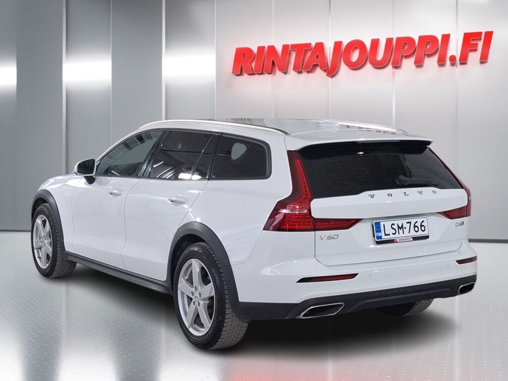 Volvo V60 Cross Country 2020 Valkoinen