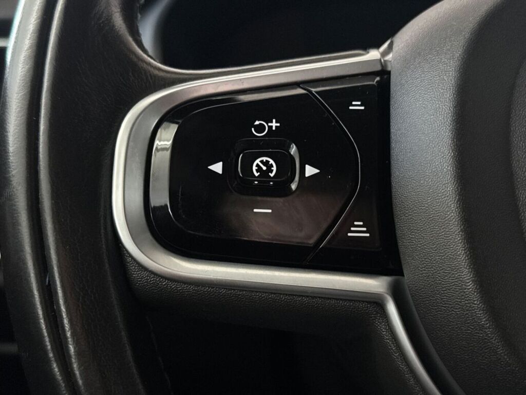 Volvo V60 Cross Country 2020 Valkoinen