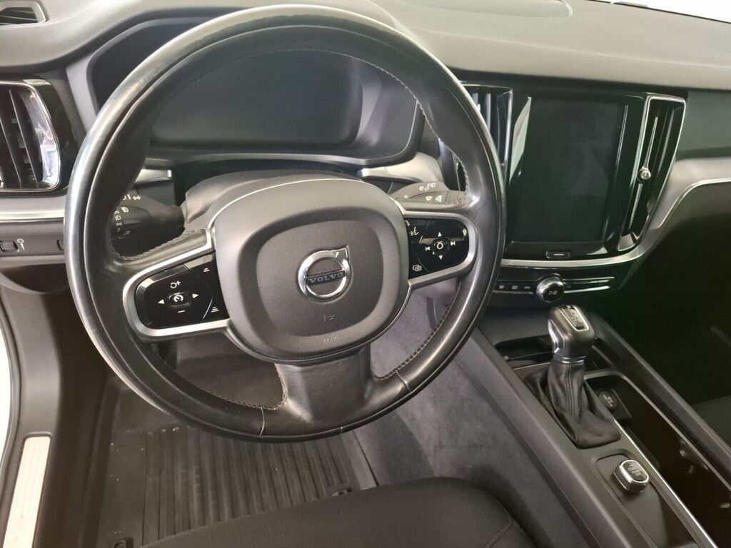 Volvo V60 Cross Country 2020 Valkoinen