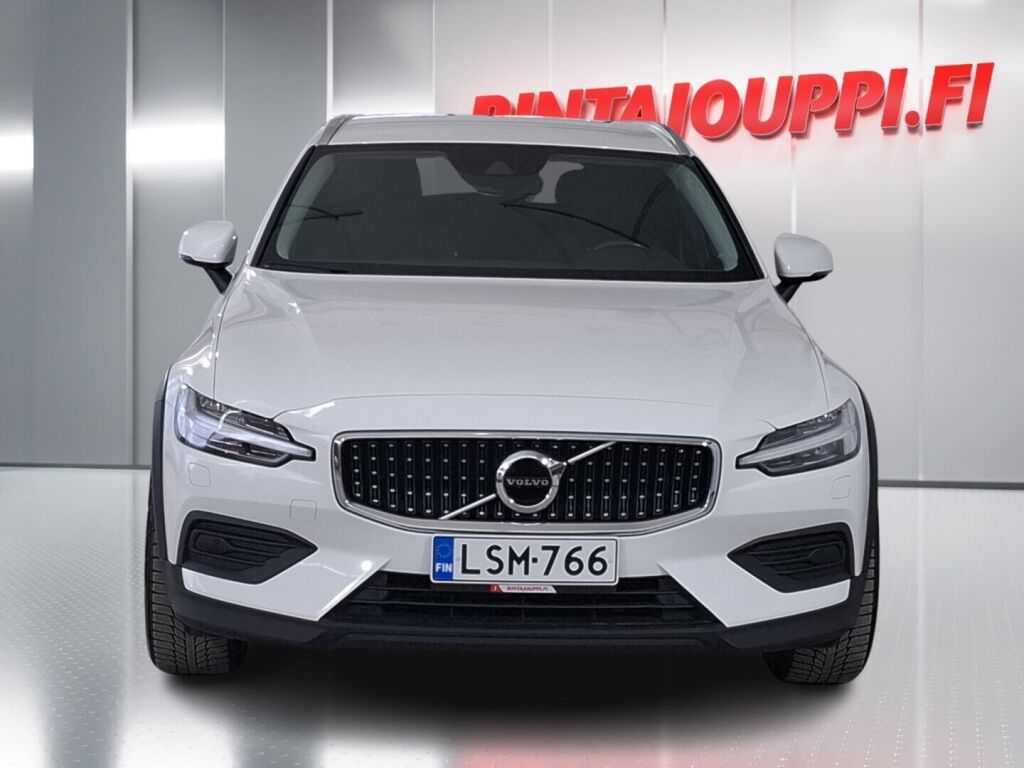 Volvo V60 Cross Country 2020 Valkoinen