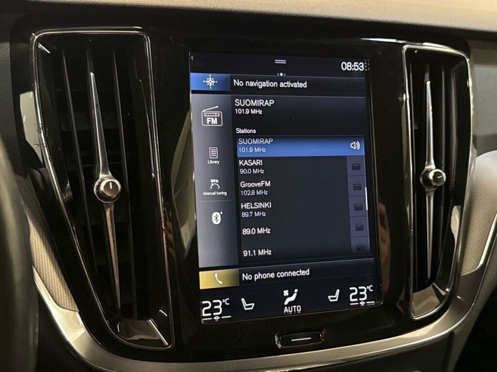 Volvo V60 2020 Valkoinen