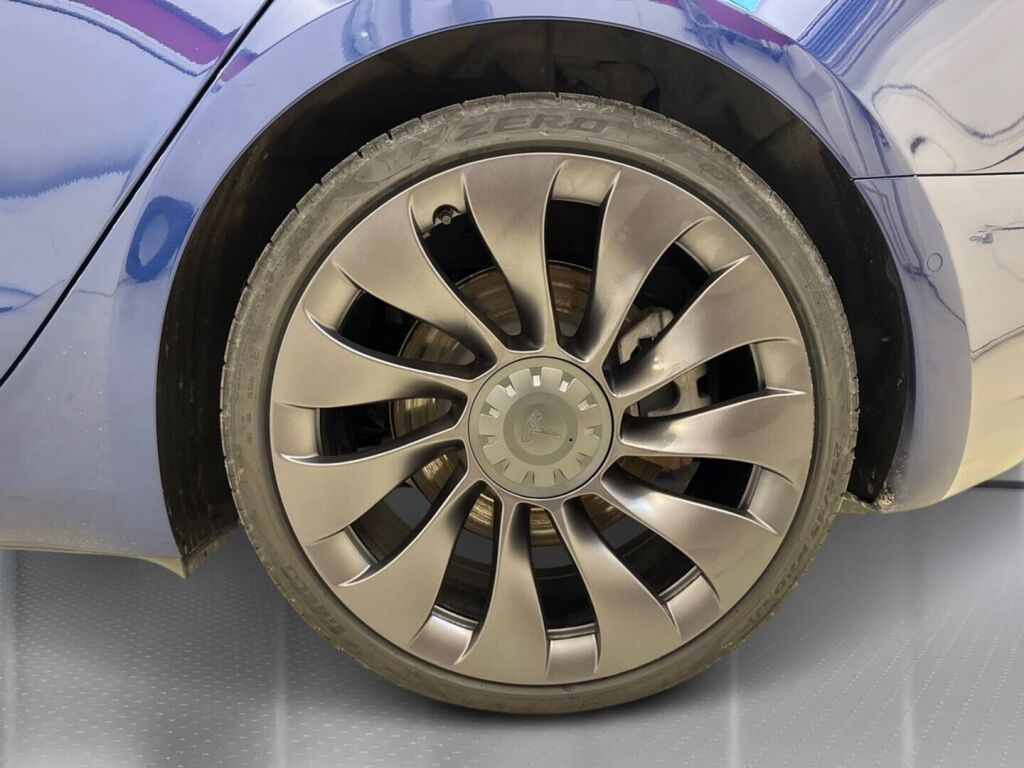 Tesla Model 3 2021 Sininen