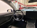 Tesla Model 3 2021 Sininen