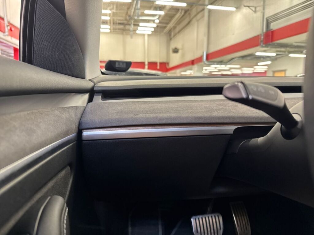 Tesla Model 3 2021 Sininen