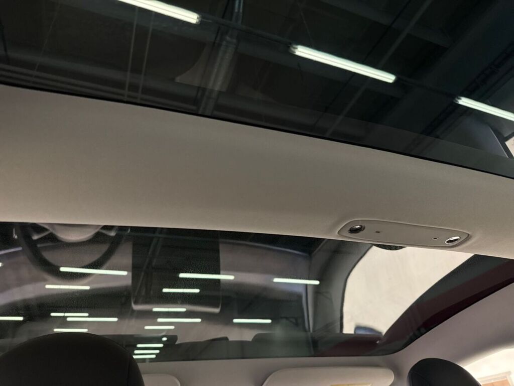 Tesla Model 3 2021 Sininen
