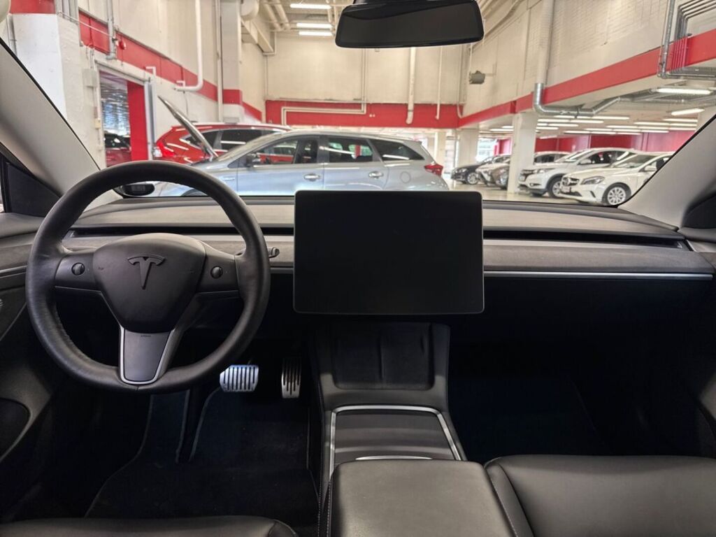 Tesla Model 3 2021 Sininen