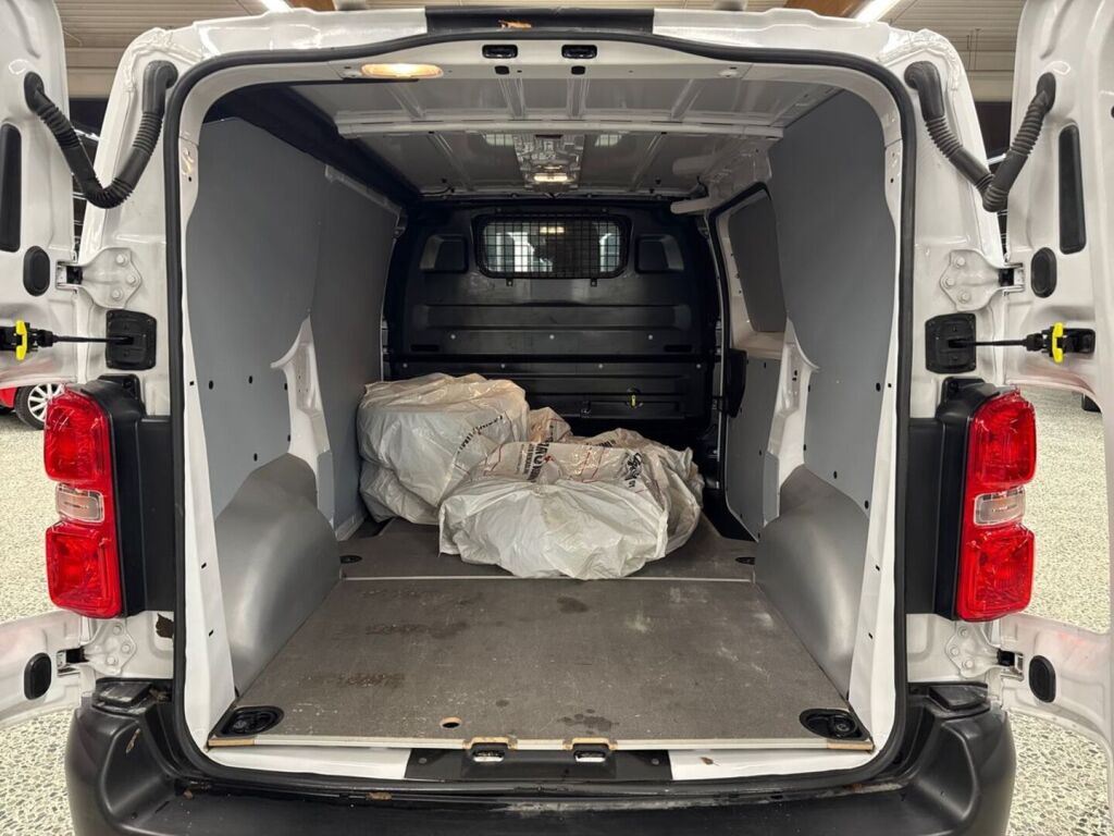 Toyota Proace 2023 Valkoinen