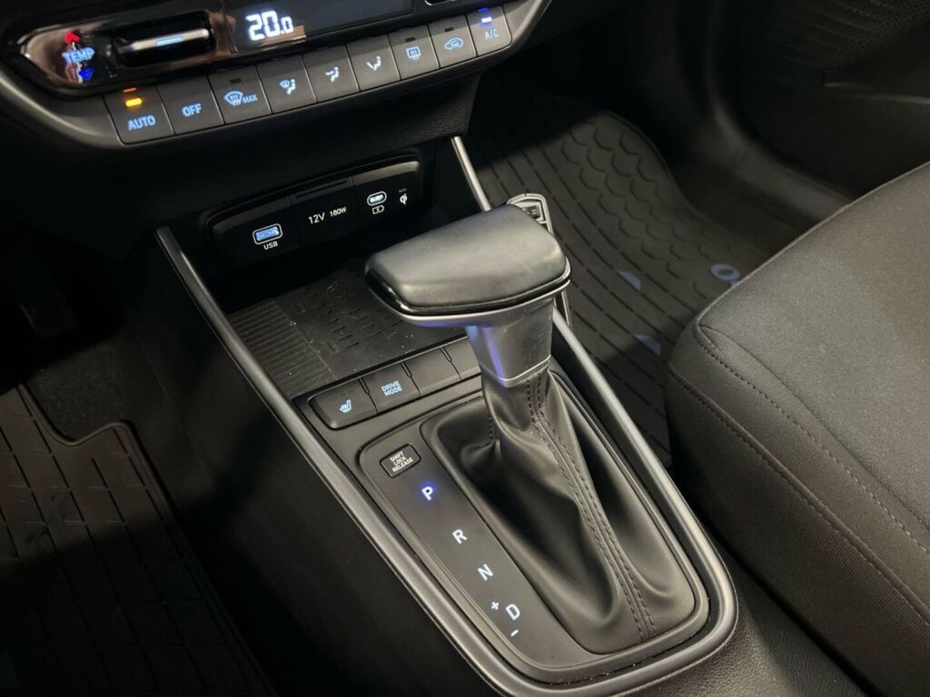Hyundai i20 Hatchback 2024 Valkoinen