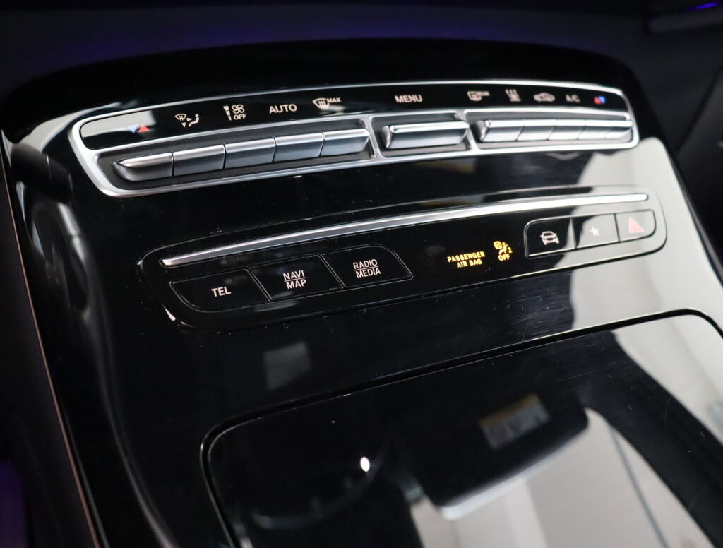 Mercedes-Benz EQC 2019 Harmaa