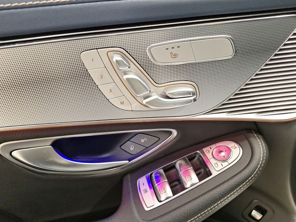 Mercedes-Benz EQC 2019 Harmaa