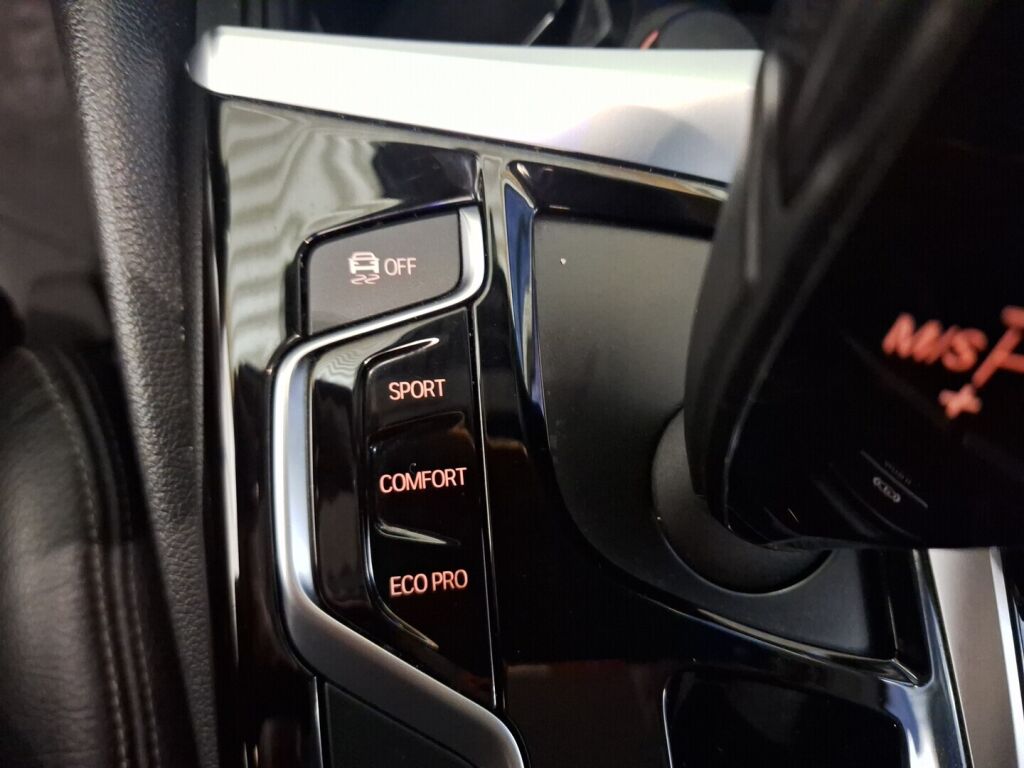 BMW 530 2018 Valkoinen