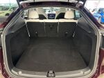 Tesla Model Y 2023 Monivär.