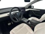 Tesla Model Y 2023 Monivär.