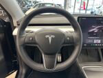 Tesla Model Y 2023 Monivär.